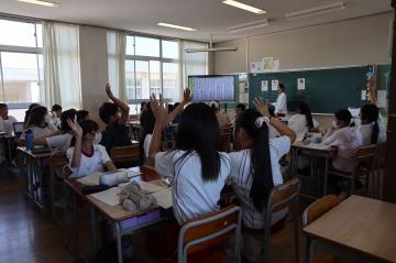 6年2組 授業参観の写真