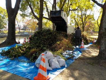 河川清掃終了後の画像