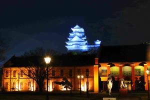 美術館の東側からの姫路城の写真