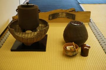 過去の大茶の湯で使用した茶具の写真