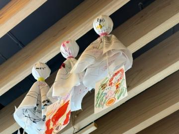 市内の保育所、幼稚園で作成されたてるてるぼうず