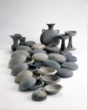 見野古墳群6号墳から出土した須恵器の写真