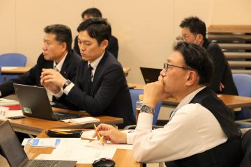 市長と高校生の意見交換会の様子1