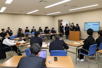 市長と高校生の意見交換会の様子4