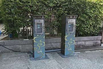 菱の門付近設置後の写真