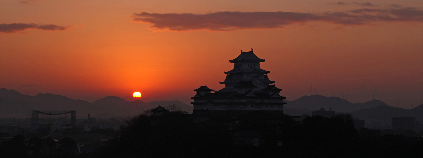 夕焼けの姫路城